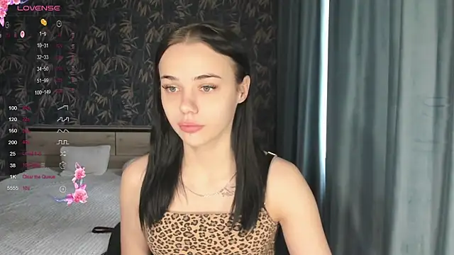 Snapshot of Kseni_a chatting on 04/19/26, 06:35 Kseni a online show from 04/19/26, 06:35