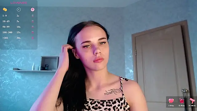 Snapshot of Kseni_a chatting on 07/14/26, 10:21 Kseni a online show from 07/14/26, 10:21
