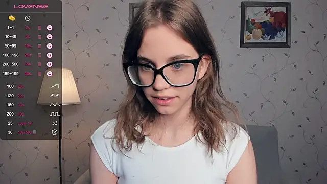 JoanBaggott online show from 09/11/25, 08:31