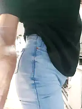 Snapshot of Czarnoksieznik chatting on 10/16/25, 07:15 Czarnoksieznik online show from 10/16/25, 07:15