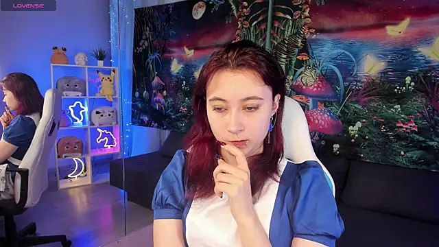 Snapshot of ClaraParks chatting on 10/30/25, 06:41 ClaraParks online show from 10/30/25, 06:41