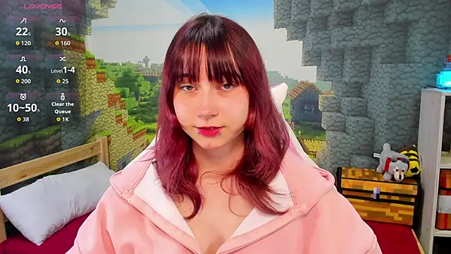 Snapshot of ClaraParks chatting on 11/28/25, 07:05 ClaraParks online show from 11/28/25, 07:05