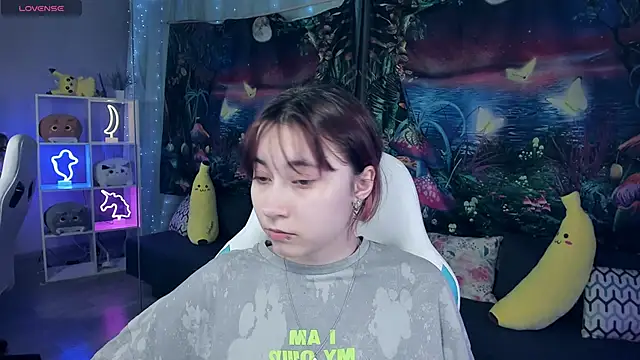 Snapshot of ClaraParks chatting on 01/09/26, 11:06 ClaraParks online show from 01/09/26, 11:06