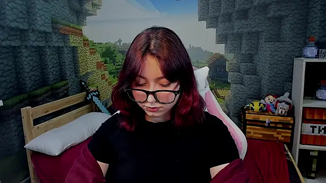 Snapshot of ClaraParks chatting on 02/03/26, 06:24 ClaraParks online show from 02/03/26, 06:24