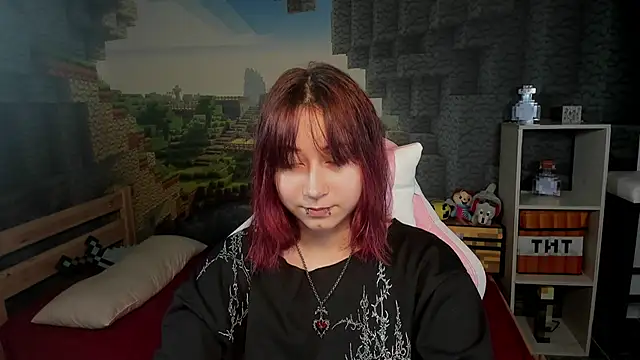 Snapshot of ClaraParks chatting on 02/08/26, 08:12 ClaraParks online show from 02/08/26, 08:12