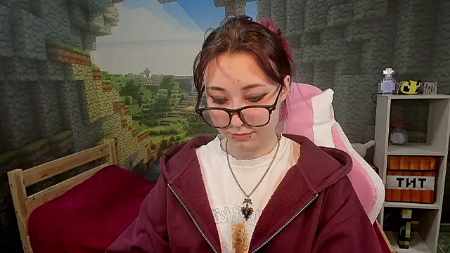 Snapshot of ClaraParks chatting on 02/15/26, 07:21 ClaraParks online show from 02/15/26, 07:21