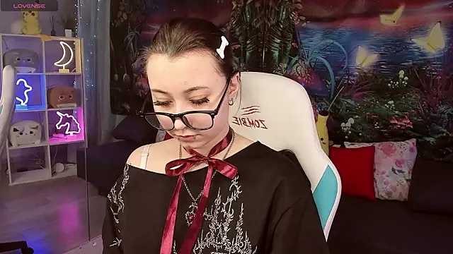 Snapshot of ClaraParks chatting on 02/24/26, 05:33 ClaraParks online show from 02/24/26, 05:33