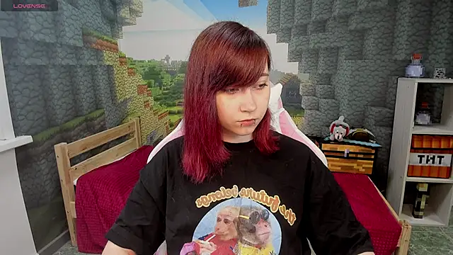 ClaraParks online show from 04/25/26, 06:49