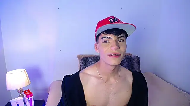 Dulcey  online show from 10/03/25, 04:20