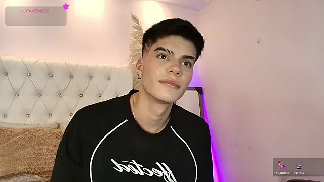 Dulcey  online show from 11/05/25, 09:31