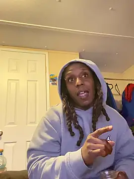 Snapshot of BigWayneDC chatting on 10/18/25, 08:37 BigWayneDC online show from 10/18/25, 08:37