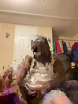 Snapshot of BigWayneDC chatting on 10/22/25, 05:30 BigWayneDC online show from 10/22/25, 05:30