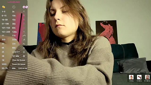 TrixiBell online show from 04/27/26, 04:10