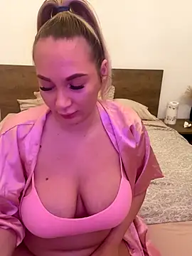 Snapshot of NellyExtraa chatting on 11/09/25, 10:19 NellyExtraa online show from 11/09/25, 10:19