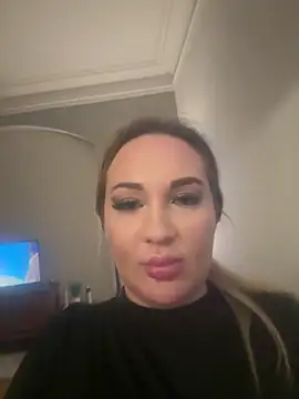 Snapshot of NellyExtraa chatting on 03/24/26, 10:15 NellyExtraa online show from 03/24/26, 10:15