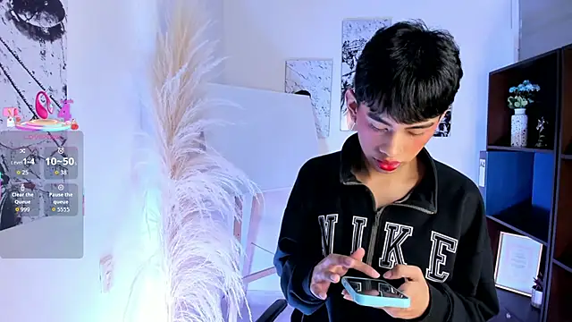 Jim twink online show from 11/25/25, 07:47