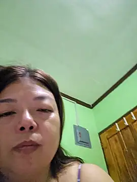 allesandra11 online show from 12/18/25, 06:47