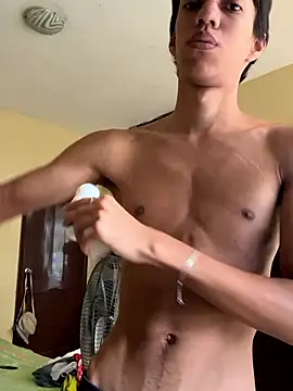 Snapshot of javi_fer chatting on 01/08/26, 02:41 javi fer online show from 01/08/26, 02:41