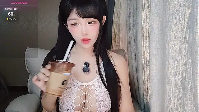 Coco--01 online show from 07/31/26, 01:49