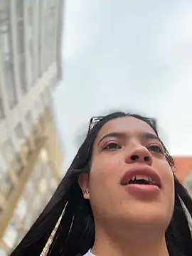 JuanitaMore01 online show from 06/17/26, 10:43