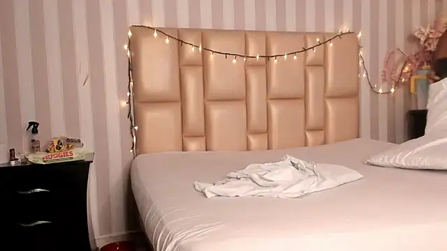 DarkHoneyy online show from 10/01/25, 06:08