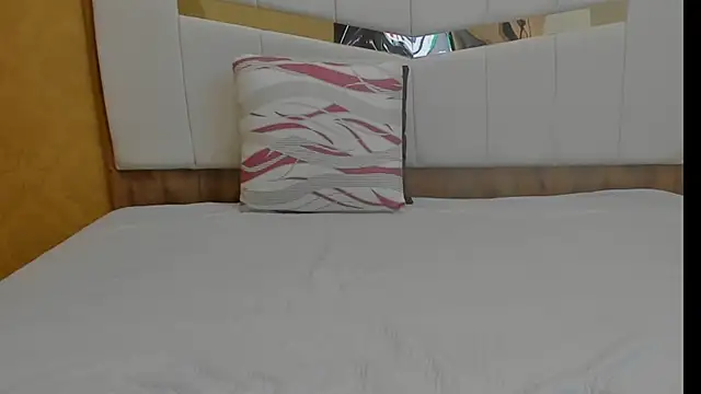 MimiXo99 online show from 10/29/25, 09:05