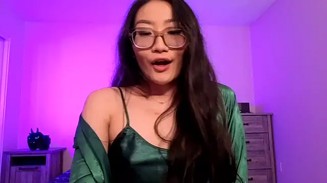 Aliciaz3 online show from 09/27/25, 05:07