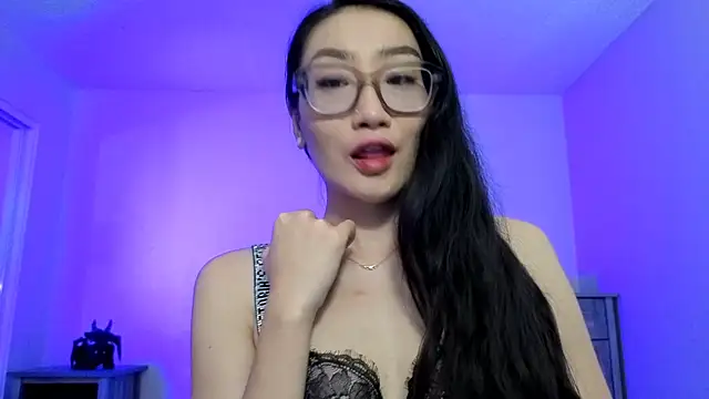 Aliciaz3 online show from 10/01/25, 05:08