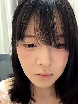 Snapshot of EnEn_xiaobao chatting on 10/18/25, 12:39 EnEn xiaobao online show from 10/18/25, 12:39