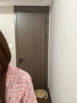 EnEn xiaobao online show from 12/17/25, 12:55