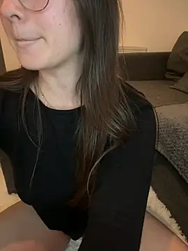 Snapshot of liloush__ chatting on 01/10/26, 11:53 liloush online show from 01/10/26, 11:53