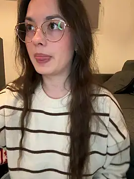 Snapshot of liloush__ chatting on 02/28/26, 12:11 liloush online show from 02/28/26, 12:11