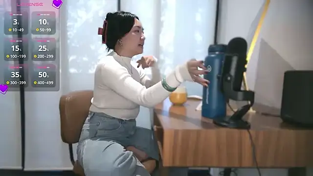 yuzhara online show from 10/21/25, 02:18