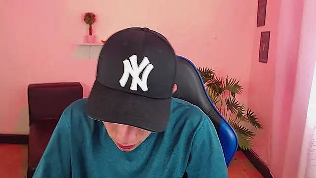 Snapshot of setthomas chatting on 02/09/26, 09:41 setthomas online show from 02/09/26, 09:41