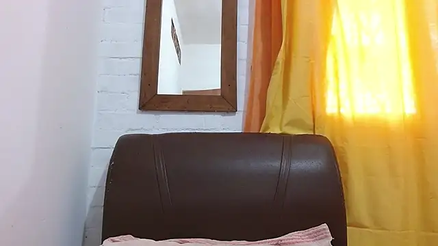 Snapshot of setthomas chatting on 07/11/26, 08:33 setthomas online show from 07/11/26, 08:33