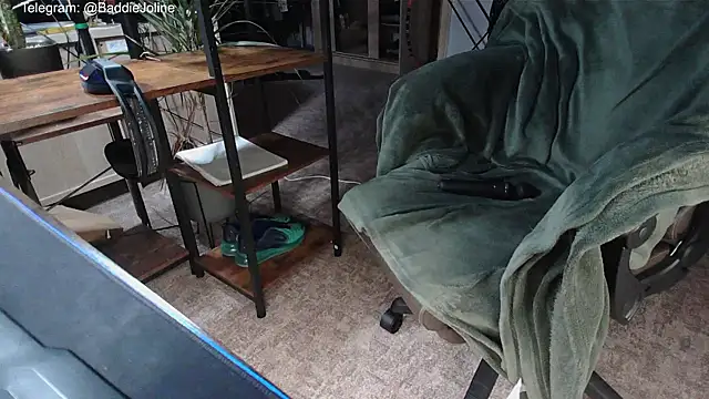 Snapshot of BaddieJoline chatting on 01/12/26, 05:51 BaddieJoline online show from 01/12/26, 05:51