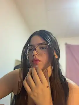 Snapshot of Valentina2390 chatting on 07/09/26, 03:10 Valentina2390 online show from 07/09/26, 03:10