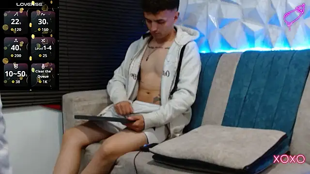 Isaac tan online show from 11/18/25, 03:12