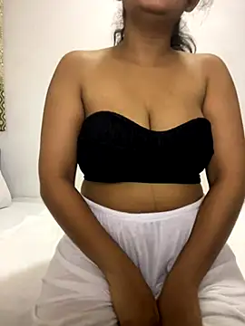 Snapshot of Tsbabylove1 chatting on 11/20/25, 02:28 Tsbabylove1 online show from 11/20/25, 02:28