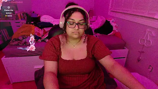 Snapshot of chericheesecake chatting on 09/28/25, 03:56 chericheesecake online show from 09/28/25, 03:56