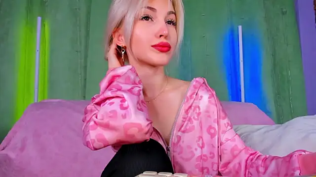 LisaFoxyMe online show from 05/14/26, 01:23