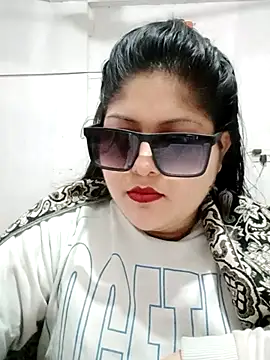 Nusrat-N online show from 12/16/25, 04:17