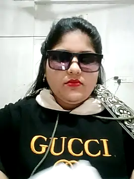 Snapshot of Nusrat-N chatting on 01/17/26, 12:37 Nusrat-N online show from 01/17/26, 12:37