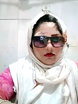 Snapshot of Nusrat-N chatting on 03/25/26, 02:34 Nusrat-N online show from 03/25/26, 02:34