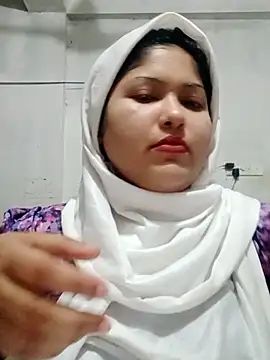 Snapshot of Nusrat-N chatting on 04/01/26, 09:23 Nusrat-N online show from 04/01/26, 09:23