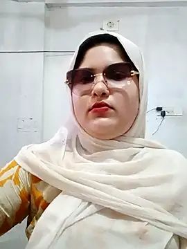 Snapshot of Nusrat-N chatting on 07/04/26, 03:45 Nusrat-N online show from 07/04/26, 03:45