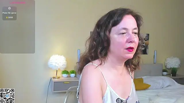 Kira Adler online show from 06/07/26, 12:59