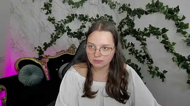 SophieDreamss online show from 09/24/25, 12:52