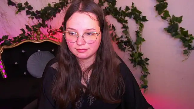 SophieDreamss online show from 10/28/25, 02:42