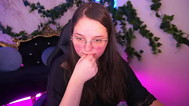 SophieDreamss online show from 11/24/25, 02:39